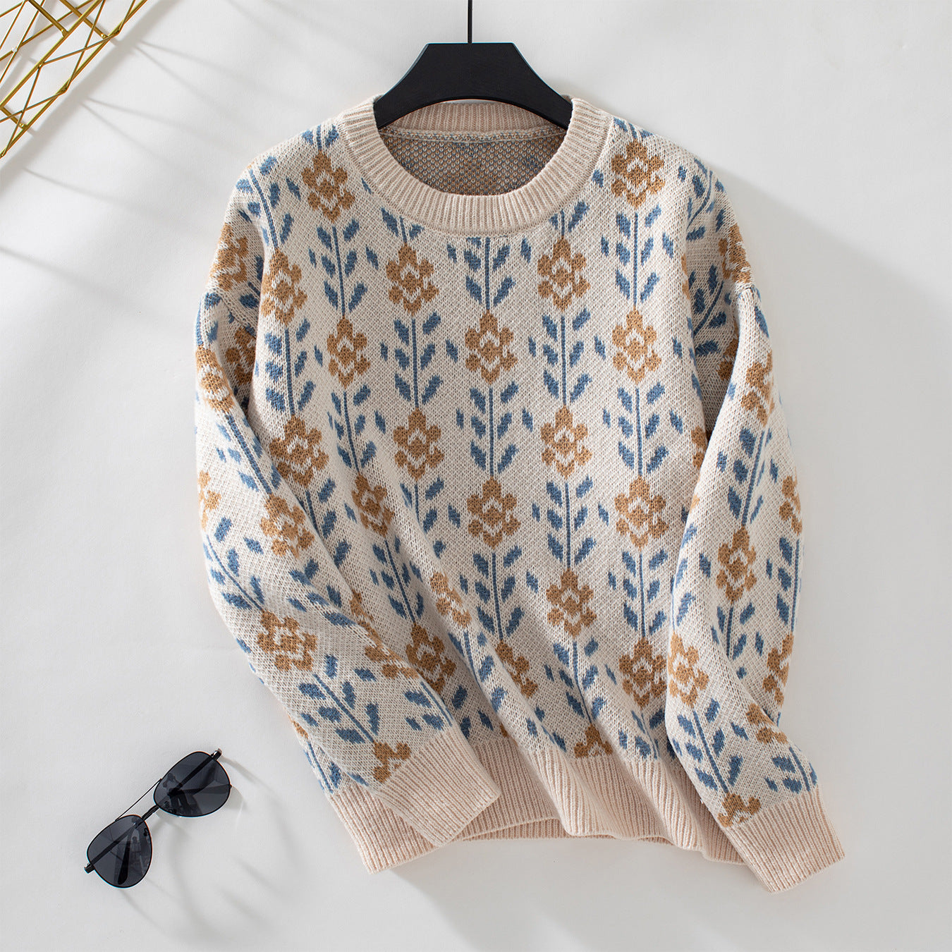 Women's Flower Jacquard Pullover Sweater