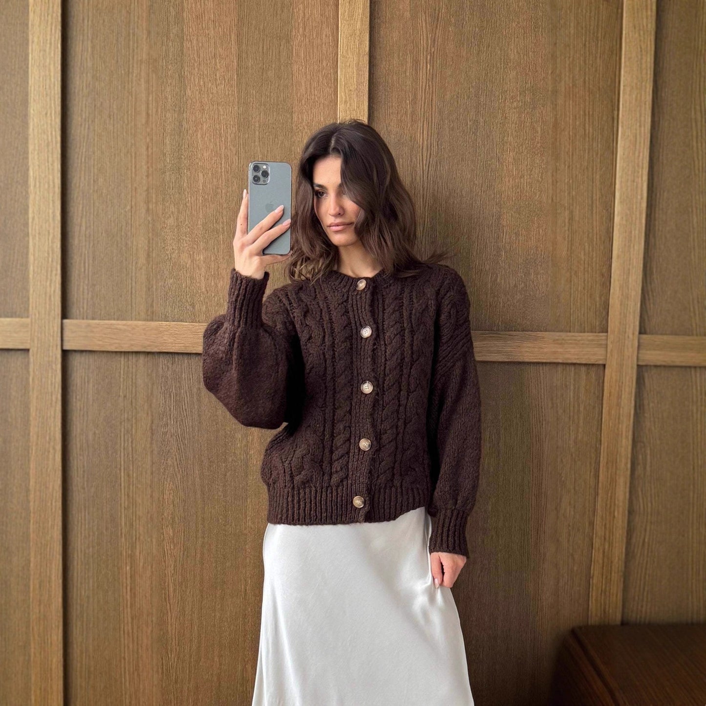 Women's Twist Fashion Round Neck Retro Long Sleeve Sweater