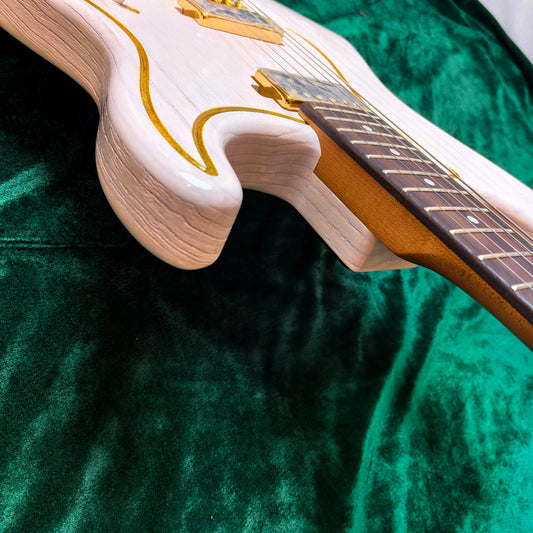 White Ash Wood body with distinct wood grain Electric Guitar