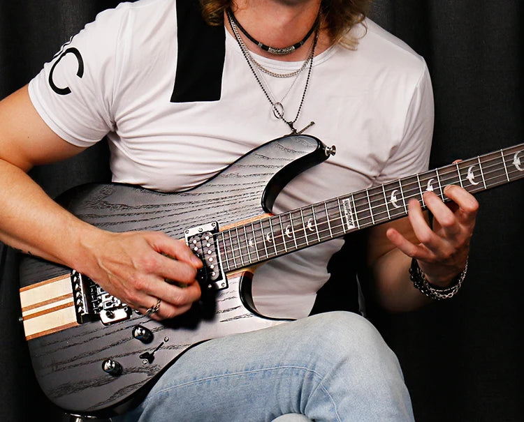 Bullfighter D-300 High Grade Two Shake One Piece Matte Black And Matte Colors Electric Guitar