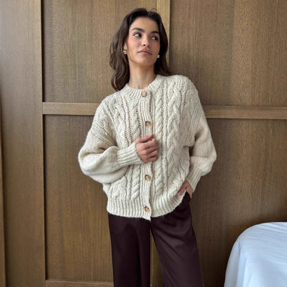 Women's Twist Fashion Round Neck Retro Long Sleeve Sweater