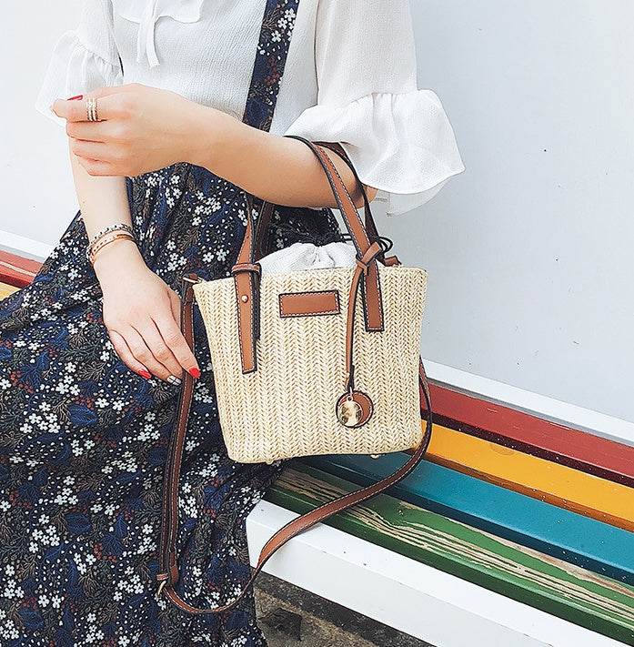 Women's bag hand-woven contrast color bucket straw bag cylinder handbag diagonal shoulder beach bag
