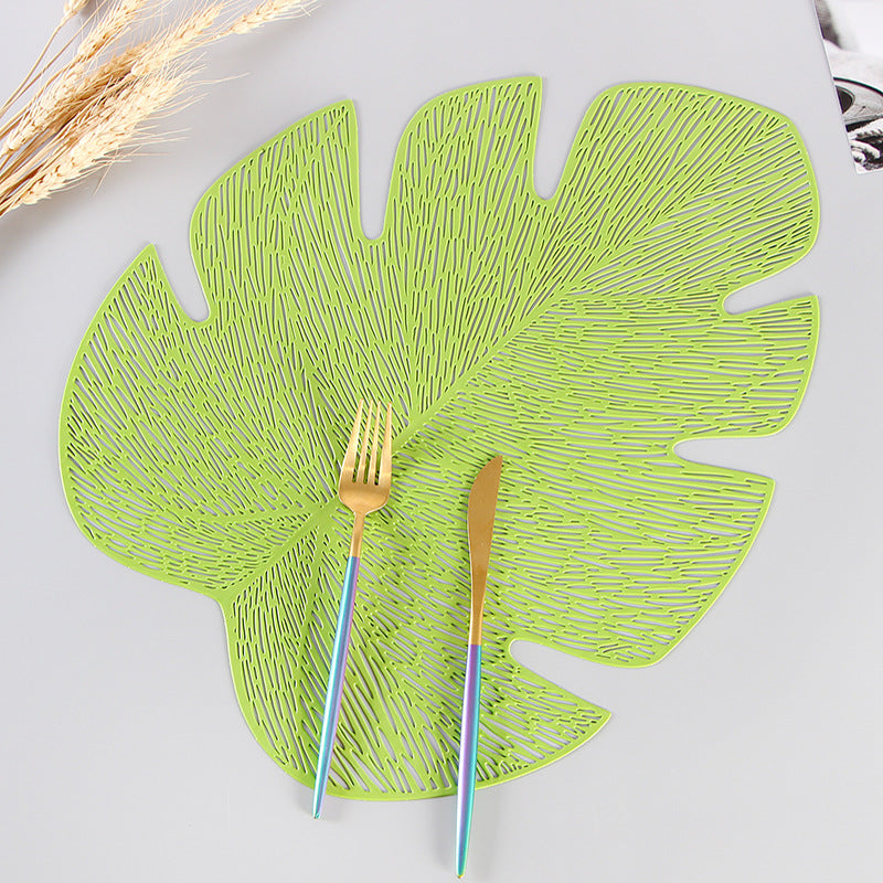 Elegant Tropical Monstera Dining Mat - Heat Protective