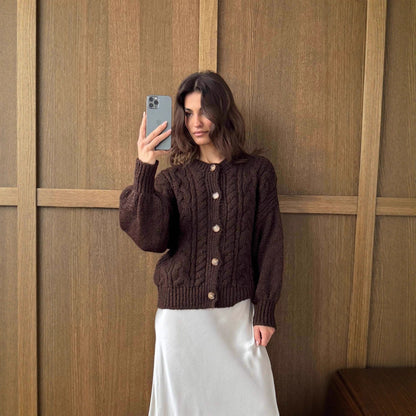 Women's Twist Fashion Round Neck Retro Long Sleeve Sweater