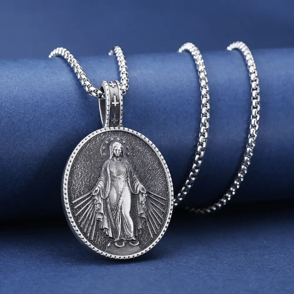 Vintage Charm Unisex Pendant Necklace