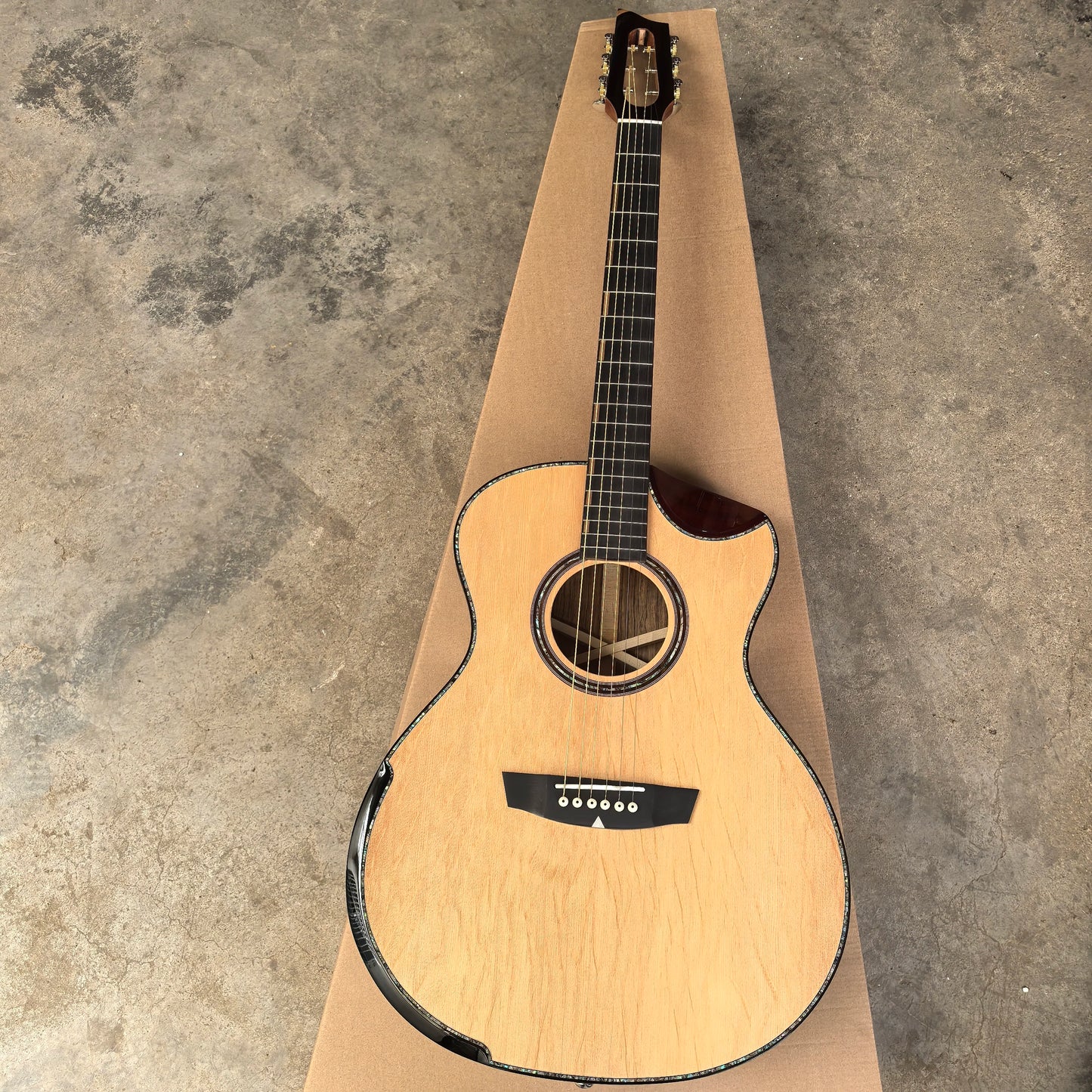 40" Original Handmade Grade A+ Full Solid Wood Guitar | Original Sound - GA Mold