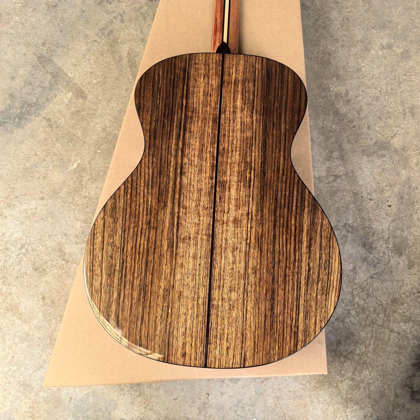 40" Original Handmade Grade A+ Full Solid Wood Guitar | Original Sound - GA Mold