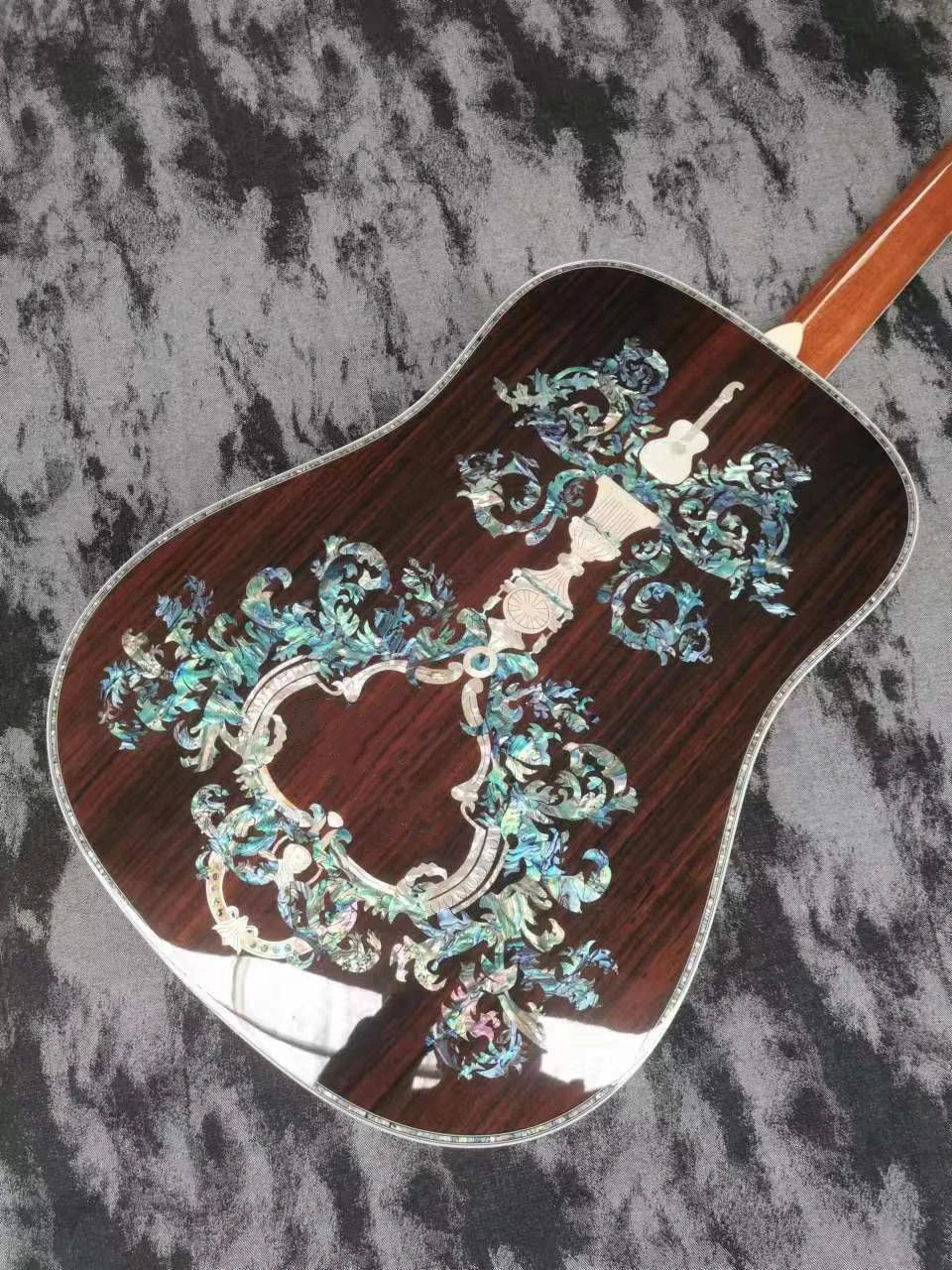 41" D100 Solid Wood with Abalone Inlay, glossy Acoustic Guitar