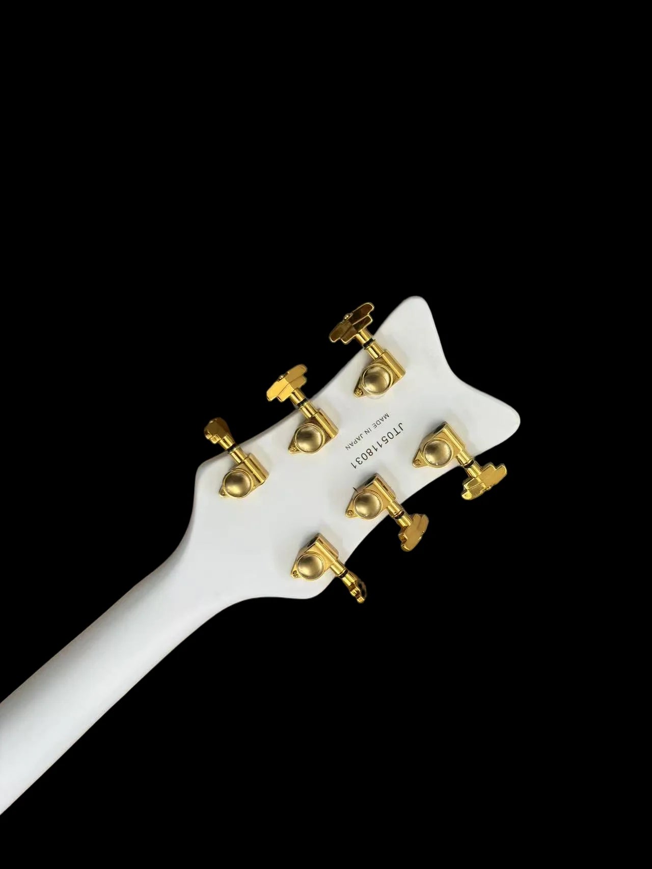 High quality white Fal-con Semi-Hollow Body Jazz Electric Guitar, Large ratio vibrato Bridge, Gold hardware - #3456