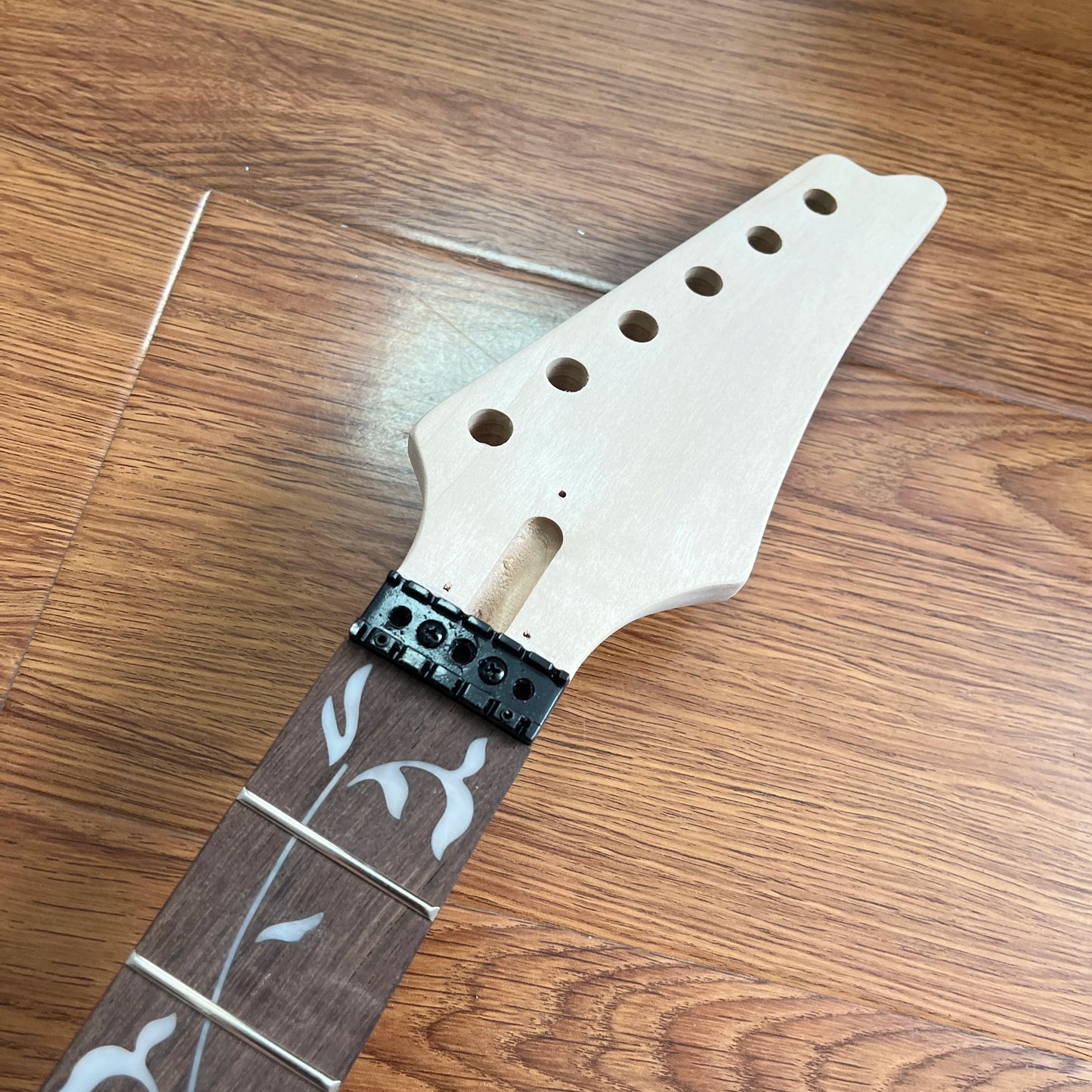 DIY Electric Guitar Kit - Mahogany Body with High-Quality Materials - Available in Stock - Quick Delivery