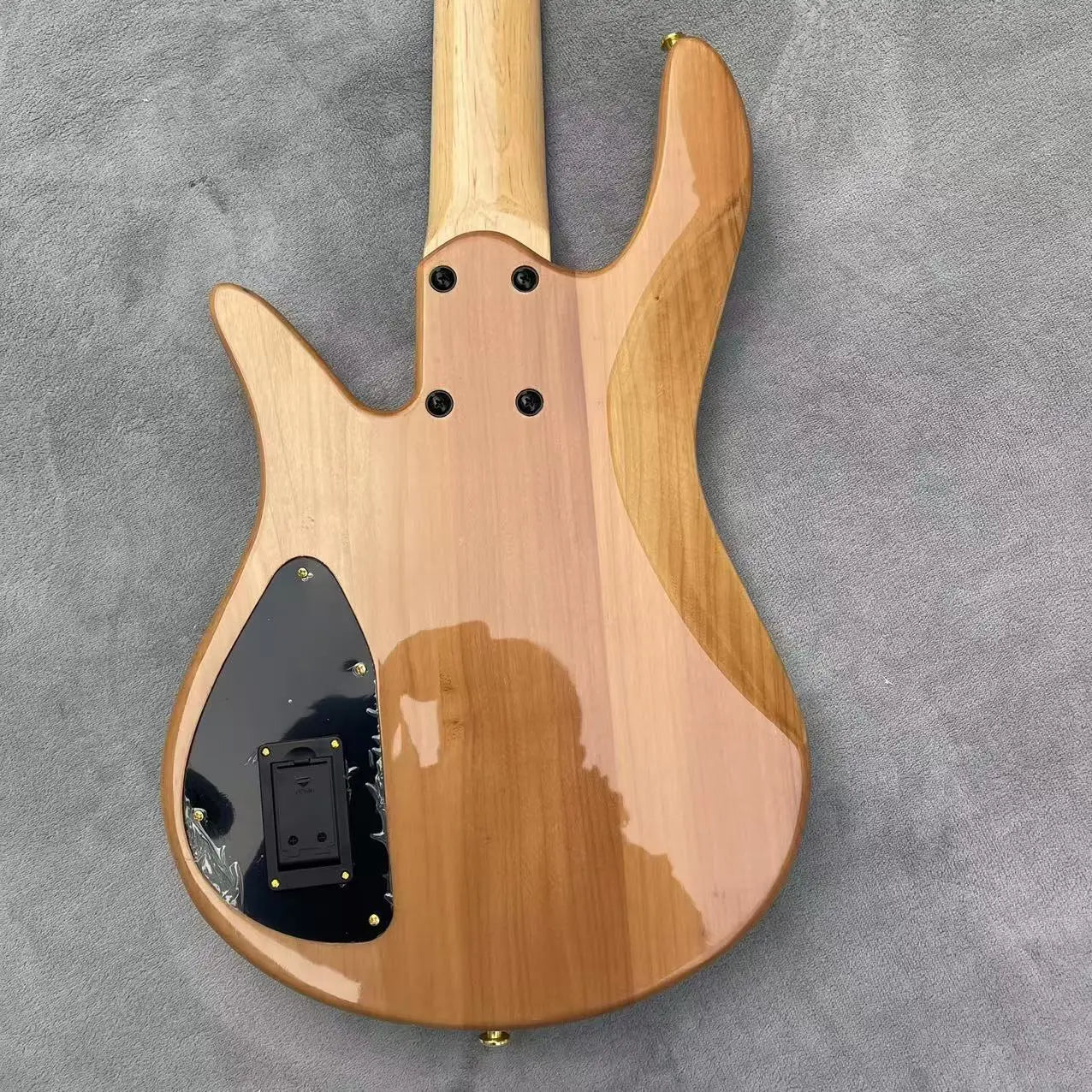 Classic yin-yang Butterfly style natural wood color 5-chord Electric Bass Guitar