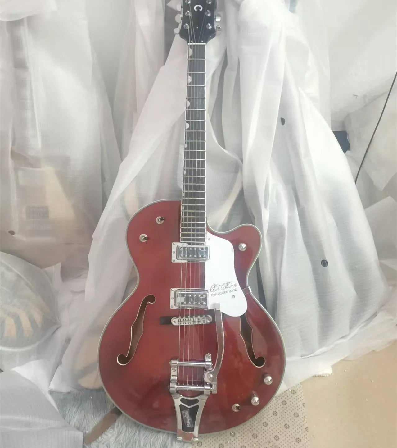 6 String Rosewood Fingerboard, Hollow Body Electric Guitar