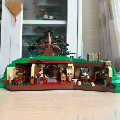 The Rings: The Shire Modular Castle Model Building Blocks