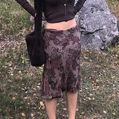 Women's Low-Cut Slit Black Suspender Skirt