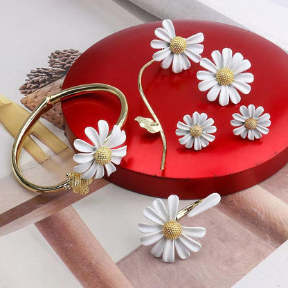 Summer Fresh Daisy Jewelry Set for Women