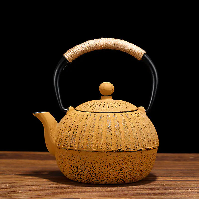 Golden Half-Liter Cast Iron Teapot