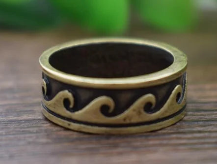 Unisex Retro Wave Design Ring